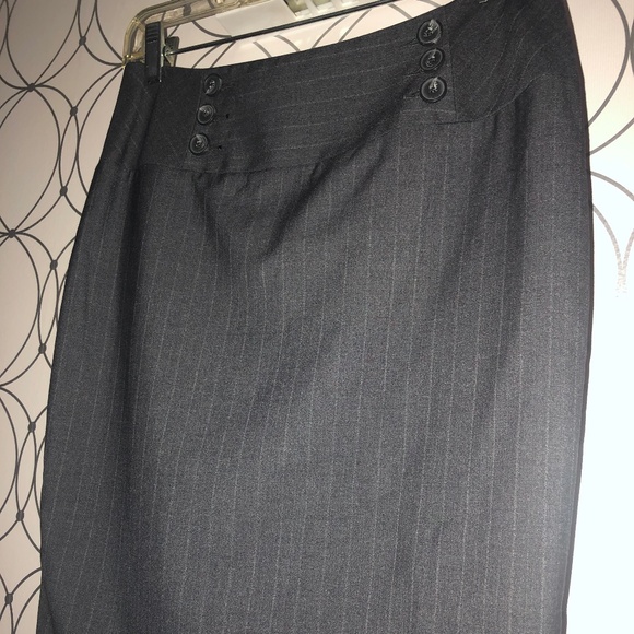 Mexx Gray Pinstripe Skirt - Picture 1 of 6